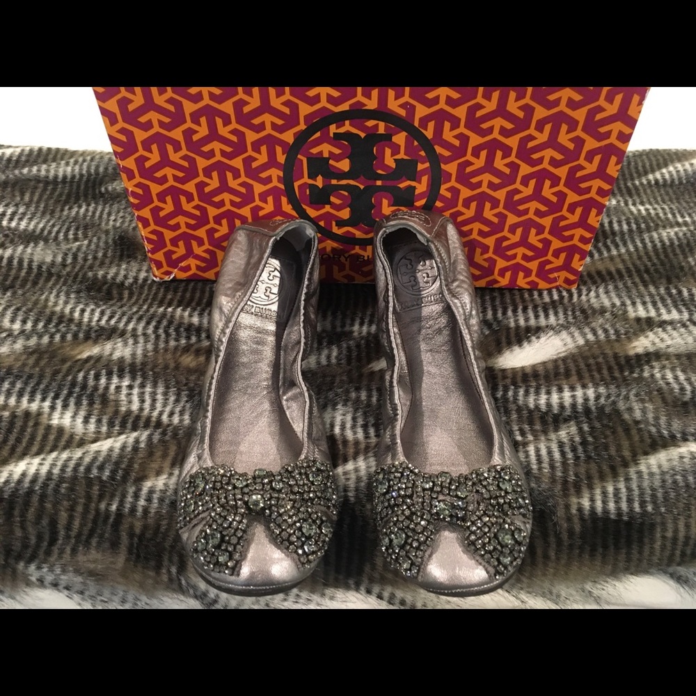 Tory Burch Eddie w/Bow-Metallic Lamb